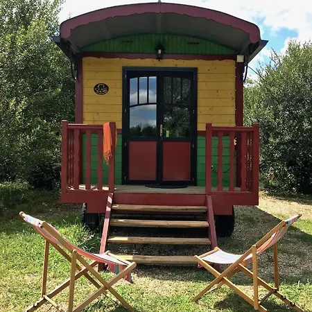 La Dorepontaise Roulotte Kemping