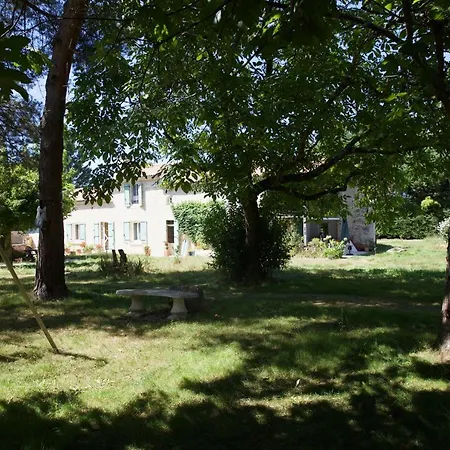La Dorépontaise Roulotte Camping *