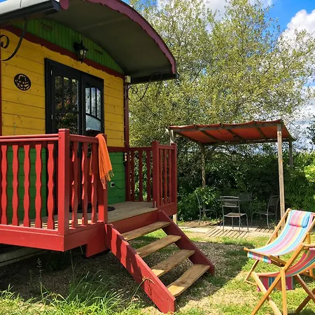 La Dorepontaise Roulotte Kemping