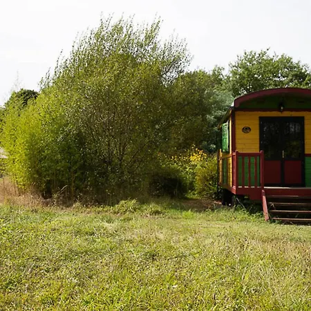 La Dorepontaise Roulotte Kemping