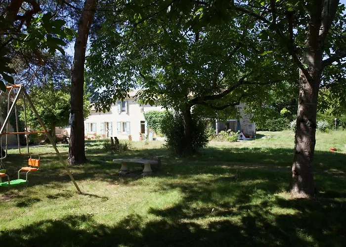 La Dorepontaise Roulotte 캠프장 *