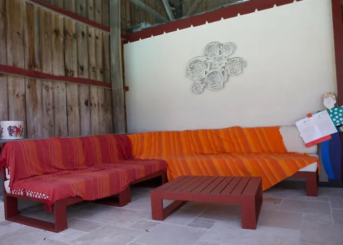 캠프장 La Dorepontaise Roulotte